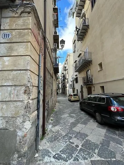 Tra I Tesori Di Palermo Villa